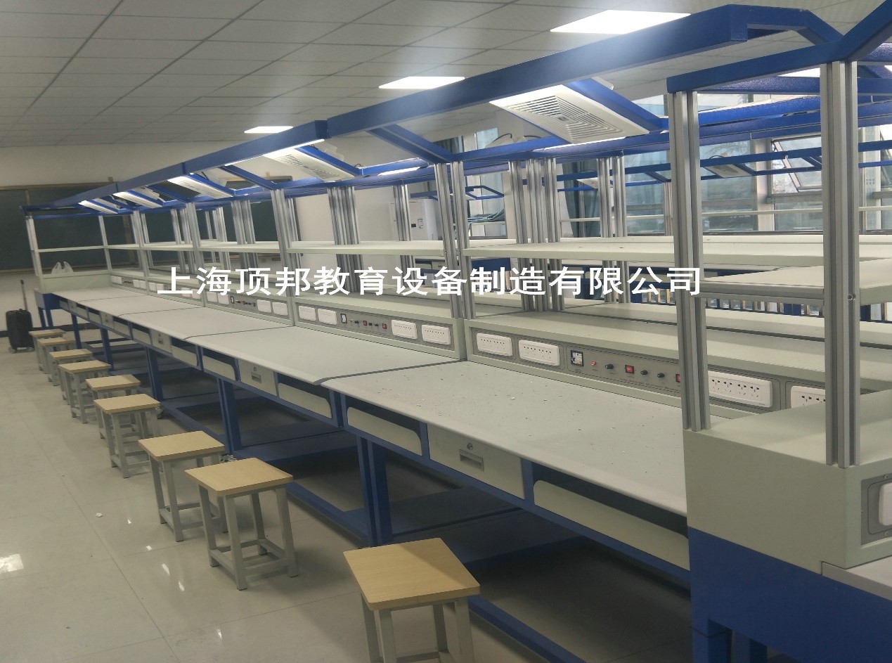 计算机组装与维护实训室论证报告(图3) 计算机组装与维护实训装置