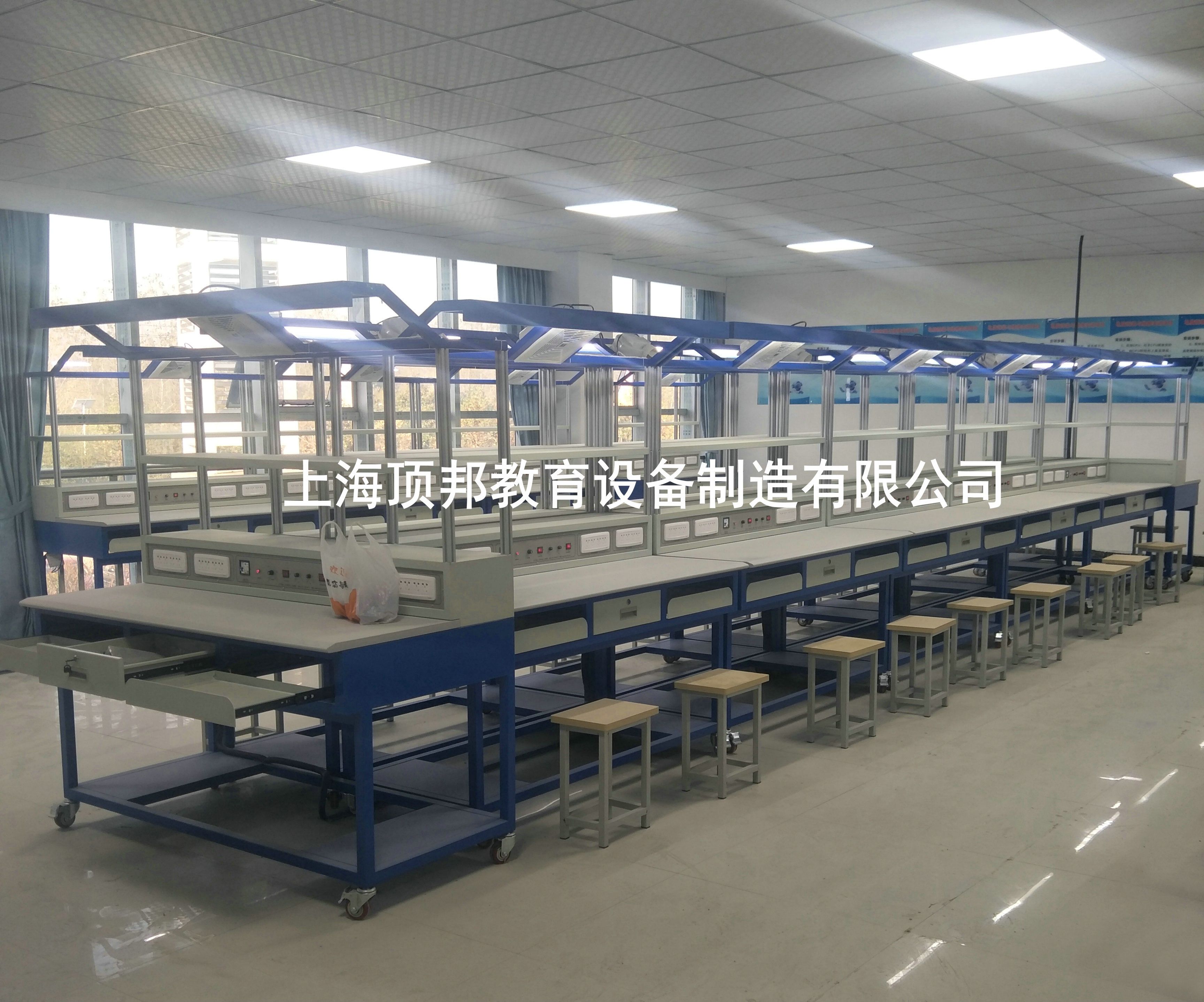 计算机组装与维护实训室论证报告(图4) 计算机组装与维护实训装置