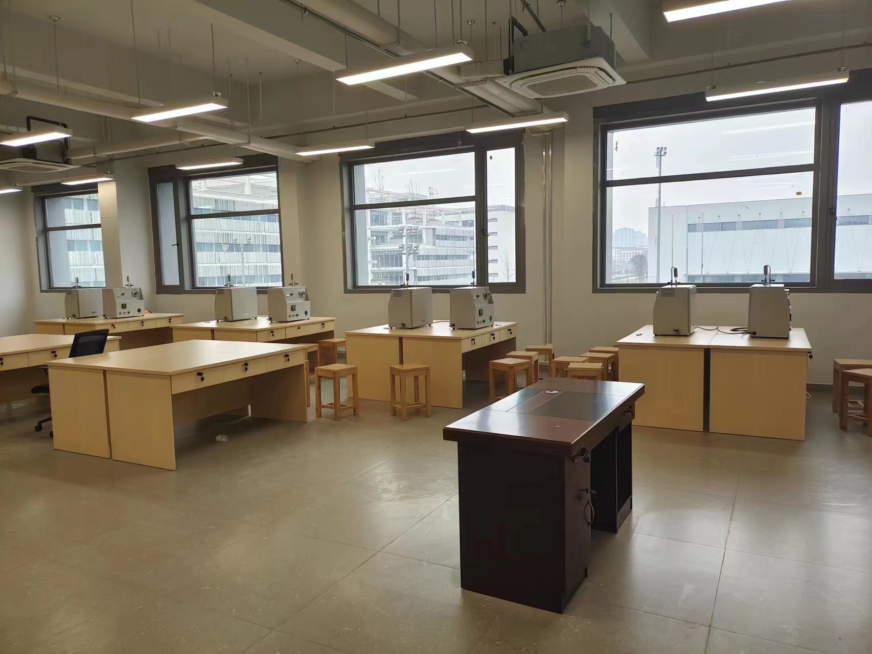饱和蒸汽P-T关系实验仪(图3) 饱和蒸汽P-T关系实验仪
